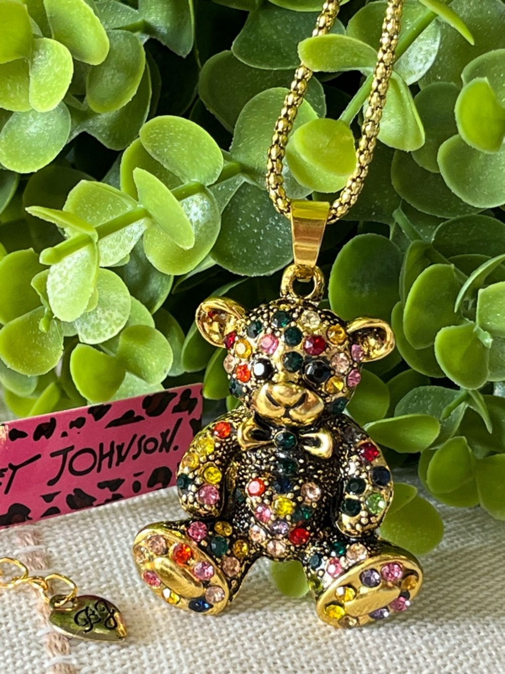 Betsey Johnson Gold Multicolor Crystal Teddy Bear Pendant Necklace 🧸🆕🧸 - Picture 3 of 10